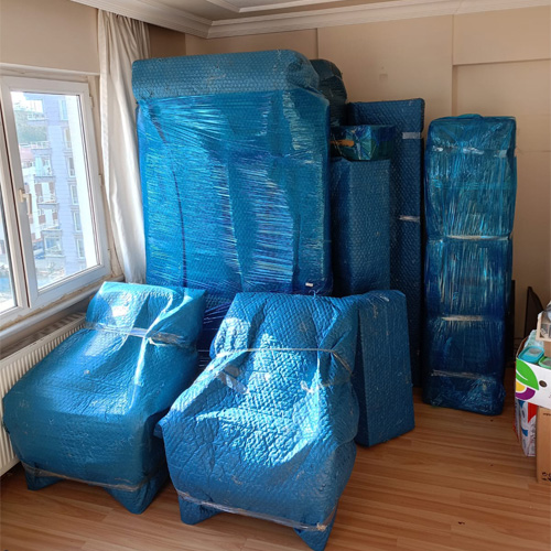 Eşyalarınızı özenle paketliyor, deneyimli ekibimizle güvenle yeni adresinize ulaştırıyoruz. Taşınma sürecini planlı, sigortalı ve zamanında gerçekleştirerek size konforlu bir deneyim sunuyoruz.